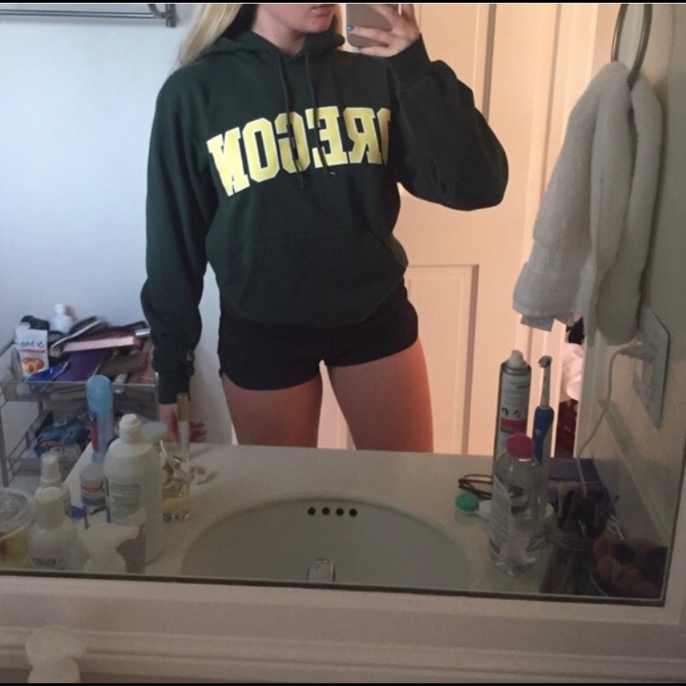 Oregon comfy college hoodie